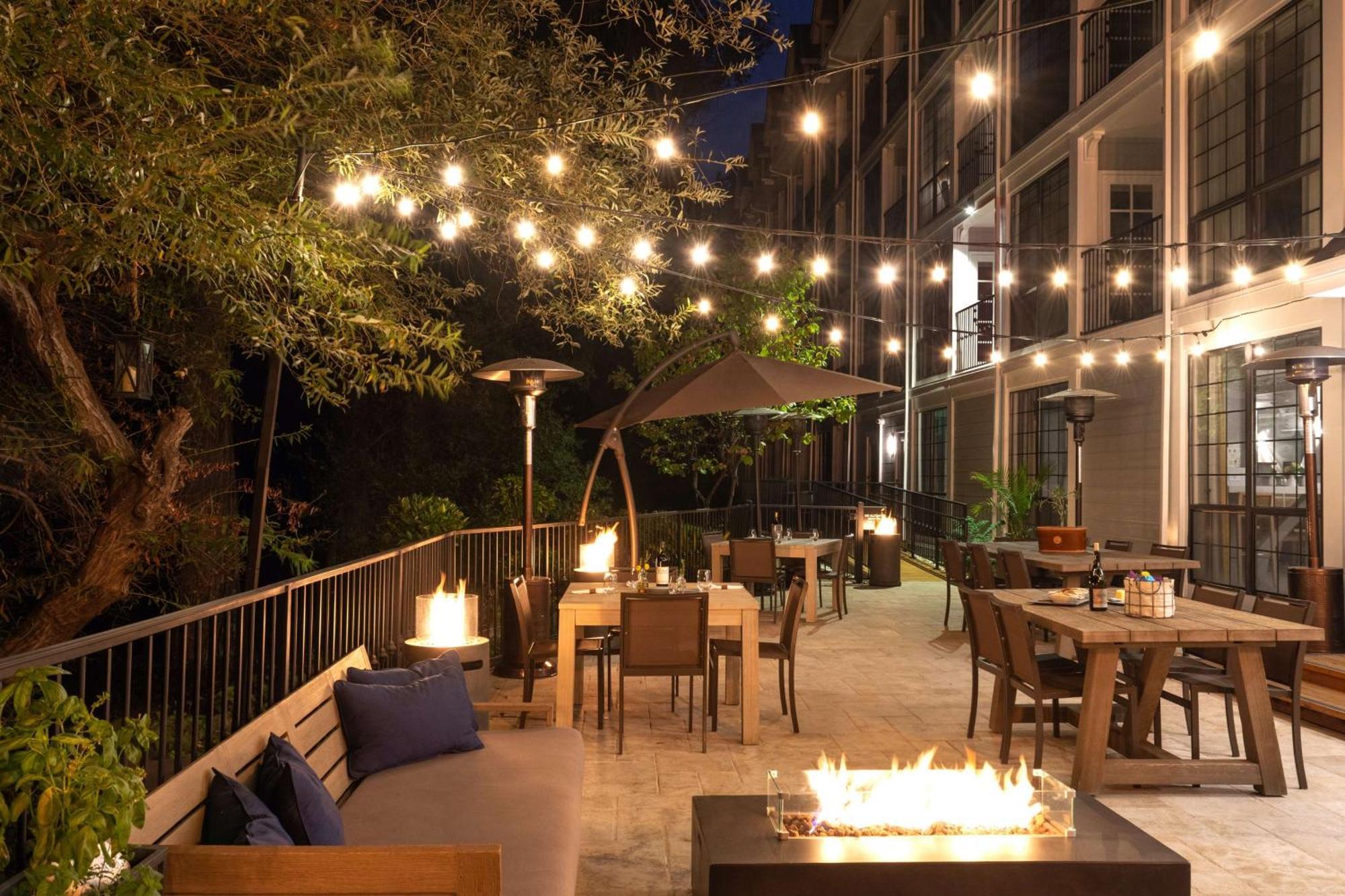 The Inn At Saratoga, Tapestry Collection By Hilton Exterior photo